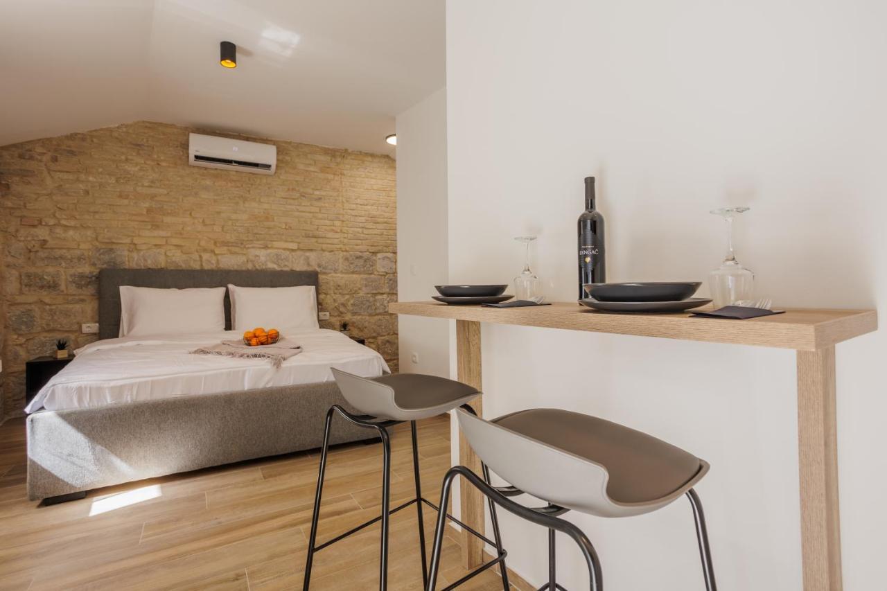 Apartments Piritus สปลิท ภายนอก รูปภาพ